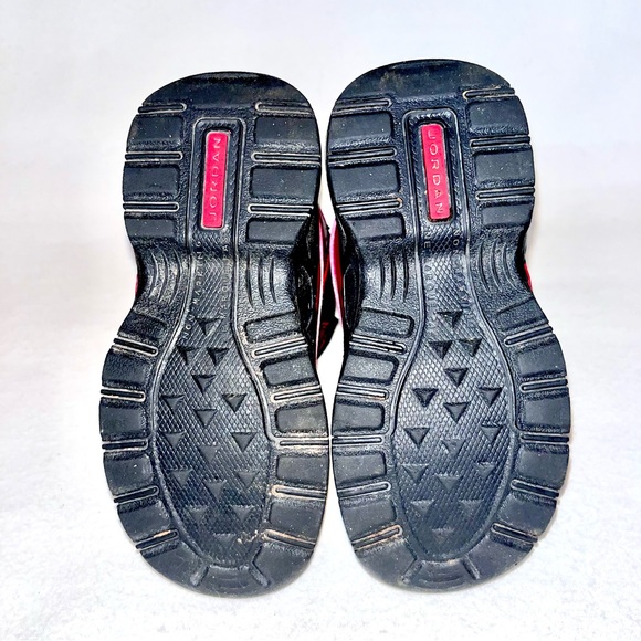 Nike Jordan red patent leather toddler rain boots size 9C - Picture 6 of 9